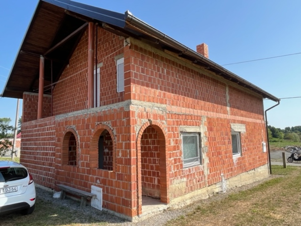Kuća, Kvart, agencija za promet nekretnina