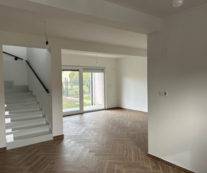 Flat, Požega