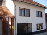 Ku�a Po�ega, Slika 1